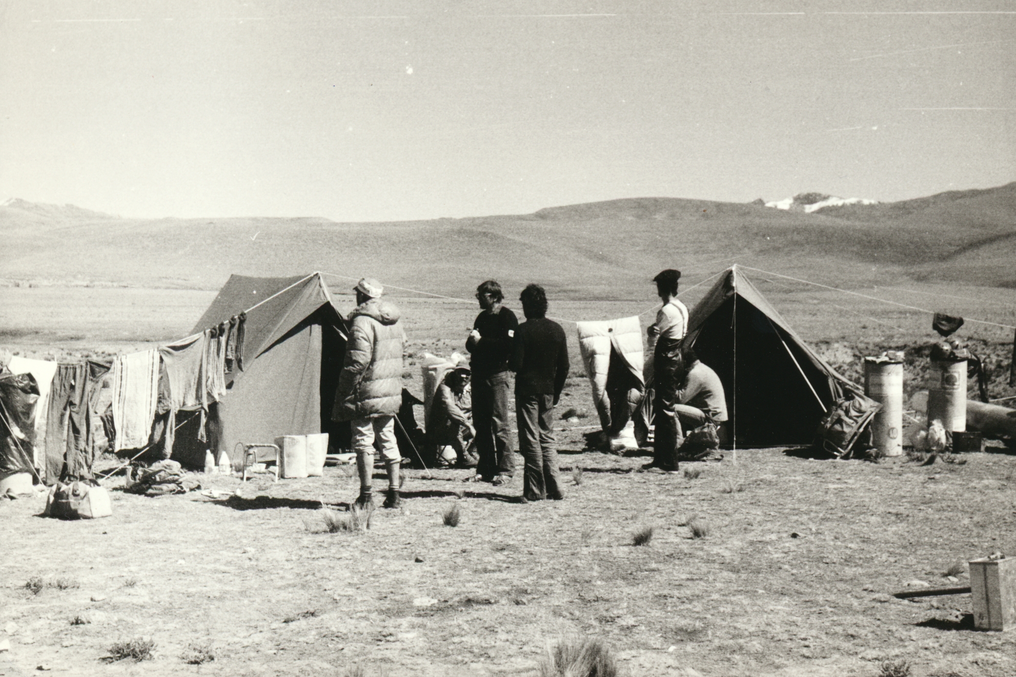 Základní tábor nedaleko vesnice Cailoma